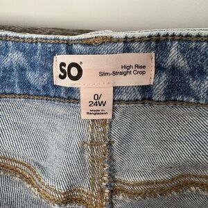 SO Women's High Rise Slim-Straight Crop Jeans - Light Blue